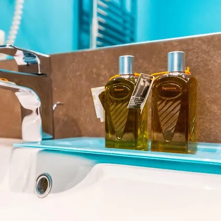 N'apartment * نابولي