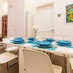 N'apartment *